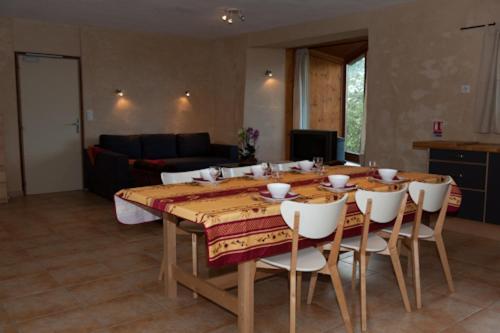 Готель Domaine Bellelauze Bouriege Номер фото